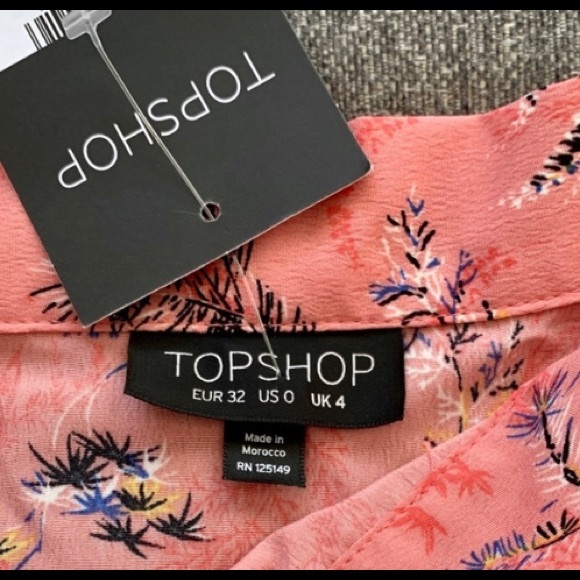 BNWT Topshop Floral Mini Skirt. - Picture 4 of 4